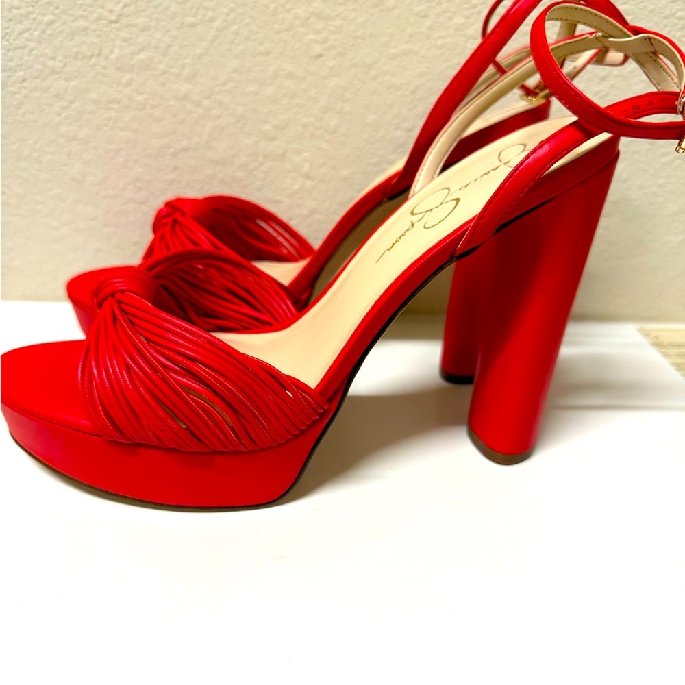 NWB Jessica Simpson IMMIE platform sandal; red, size 12M